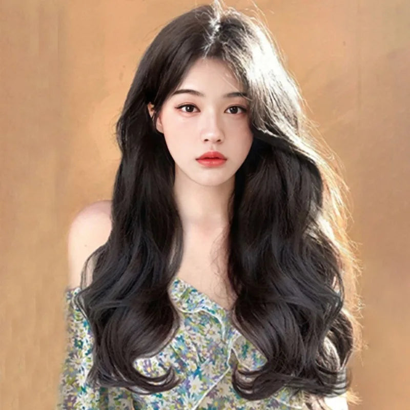 Women's long wavy wig, elegant face-shaping middle part, large curls, realistic synthetic hair full headpiece for daily wear
