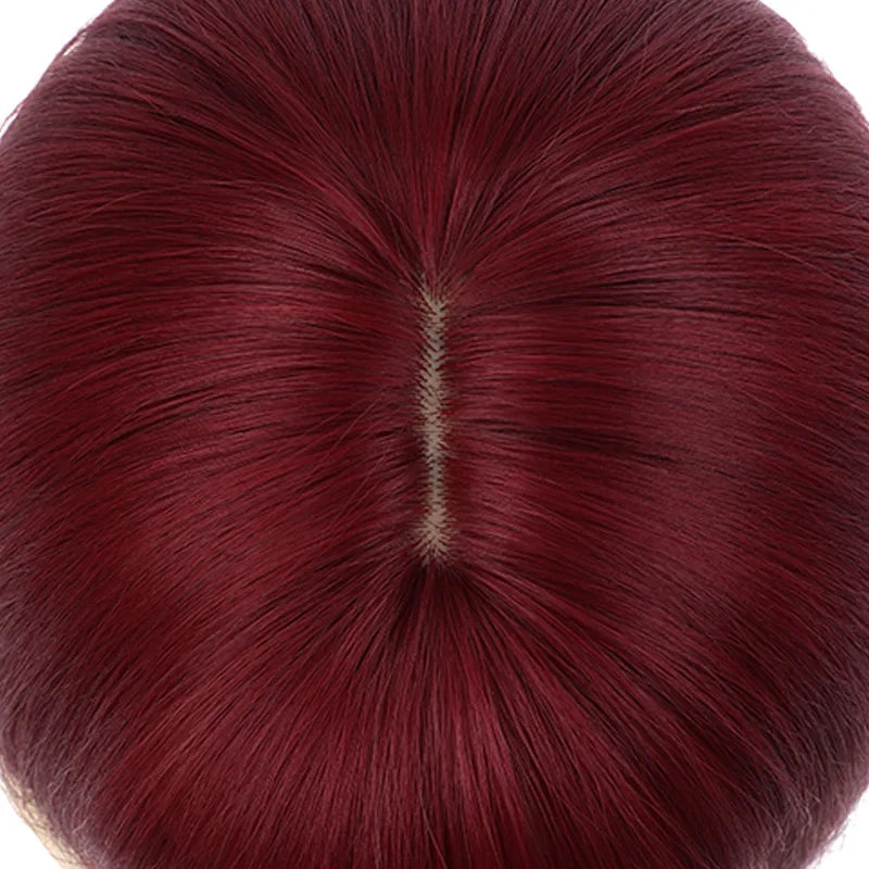 Short hair synthetic wig with side parting, locks around the collarbone, hair made of high-temperature fibers, full head cover.