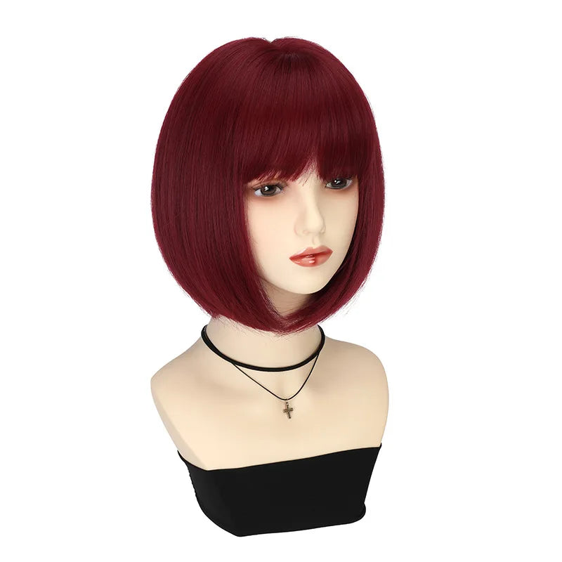 Short hair synthetic wig with side parting, locks around the collarbone, hair made of high-temperature fibers, full head cover.